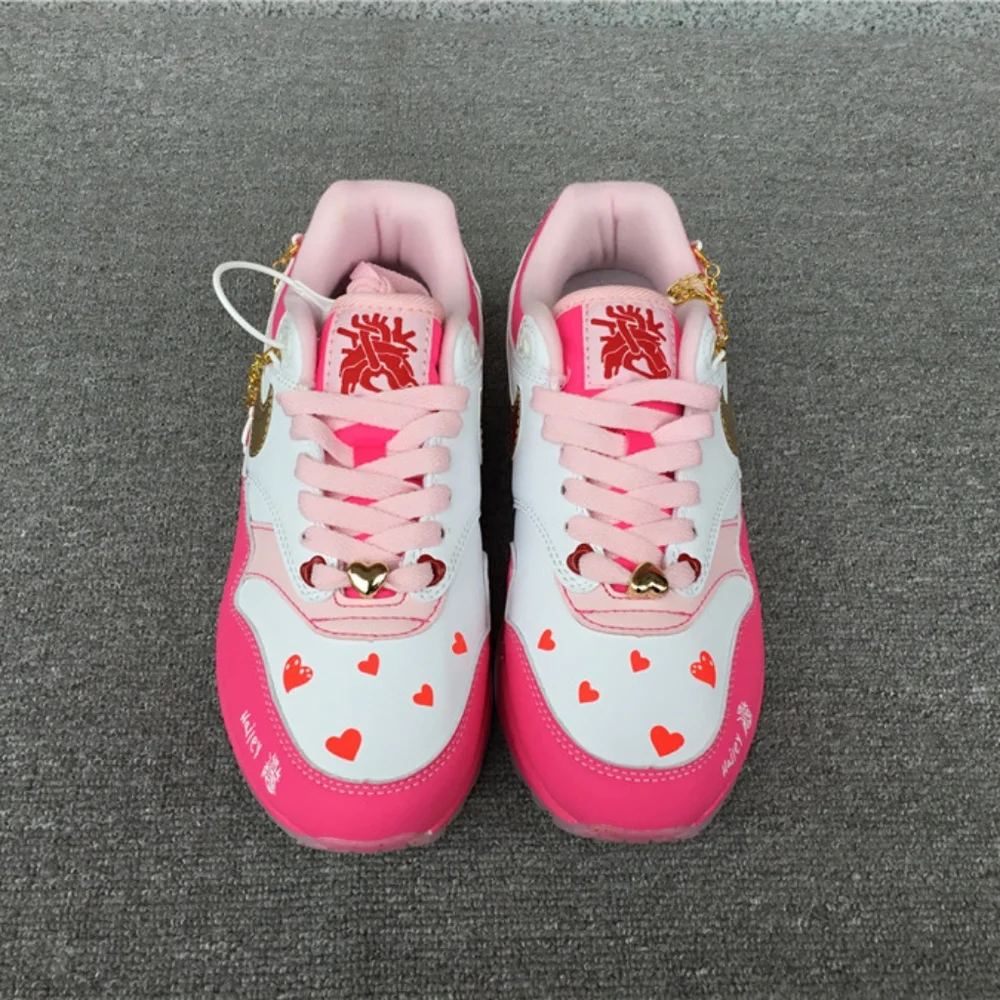 HAILEY LEYVA’S NIKE AIR MAX 1 ’86 OG “DOERNBECHER” - Picture 4 of 16